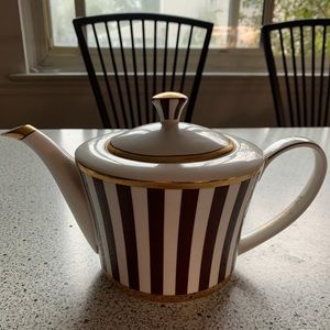 Henri Bendel Tea Pot